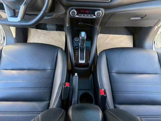 智行旗艦版 原版件 配備~I-KEY/定速/環景/Apple CarPlay/導航/車道偏移/盲點 (海佃店)  第13張相片