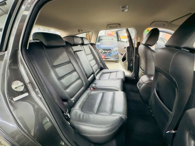 WAGON 配備~I-KEY/單記憶椅/雙電動椅/車道偏移/HUD/BOSE音響/盲點/倒車顯影/導航 (北安店)  第6張相片