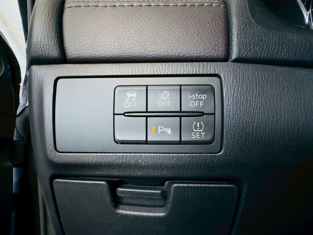 WAGON 配備~I-KEY/單記憶椅/雙電動椅/車道偏移/HUD/BOSE音響/盲點/倒車顯影/導航 (北安店)  第12張相片