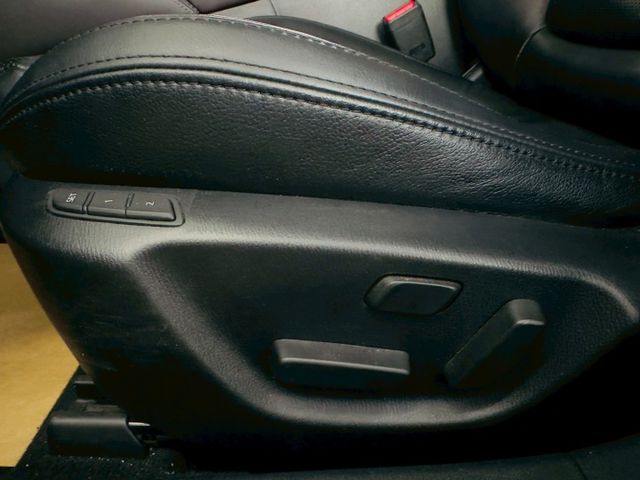 WAGON 配備~I-KEY/單記憶椅/雙電動椅/車道偏移/HUD/BOSE音響/盲點/倒車顯影/導航 (北安店)  第16張相片