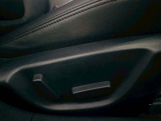 WAGON 配備~I-KEY/單記憶椅/雙電動椅/車道偏移/HUD/BOSE音響/盲點/倒車顯影/導航 (北安店)  第17張相片