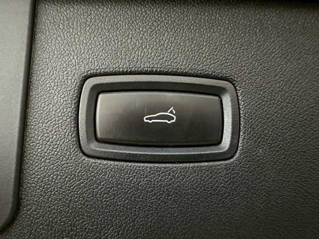 原版件 配備~雙電動椅/定速/倒車顯影/導航/換檔撥片/Apple CarPlay/電尾門 (北安店)  第17張相片