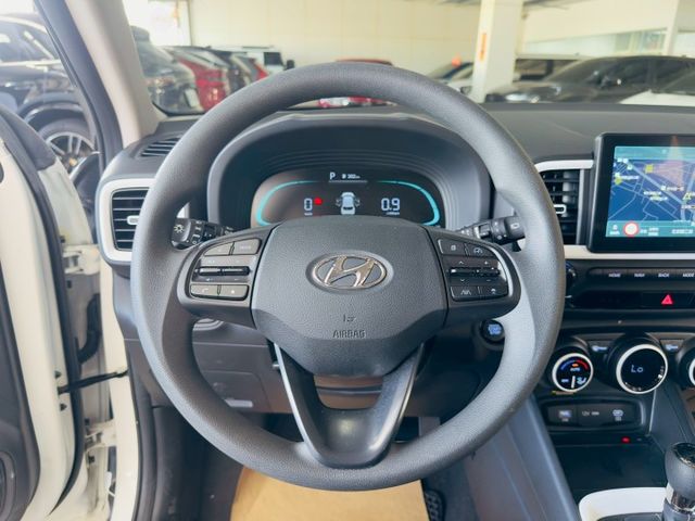 GLA 原版件 配備~I-KEY/ACC/環景/Apple CarPlay/無線充電座/車道偏移 (北安店)  第9張相片