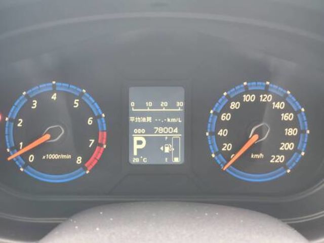 MITSUBISHI三菱 COLT PLUS  第14張相片