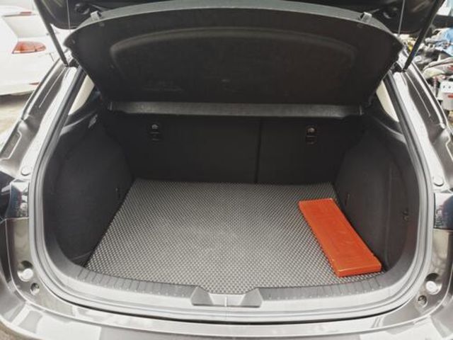 MAZDA馬自達 MAZDA 3  第10張相片