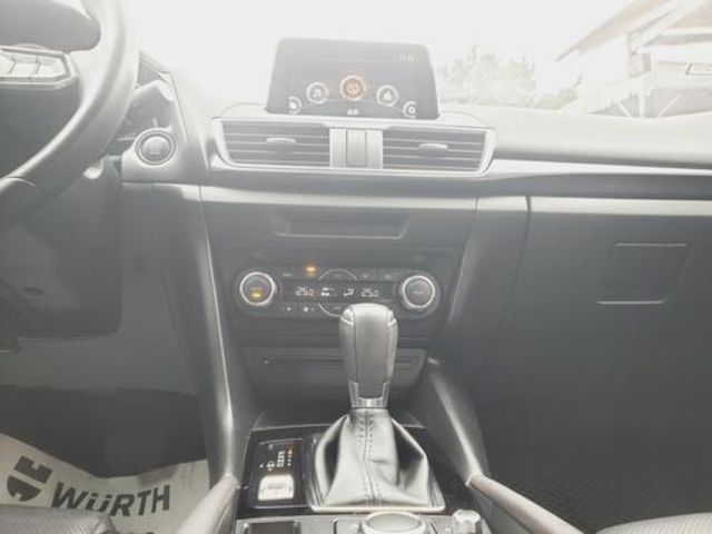 MAZDA馬自達 MAZDA 3  第16張相片