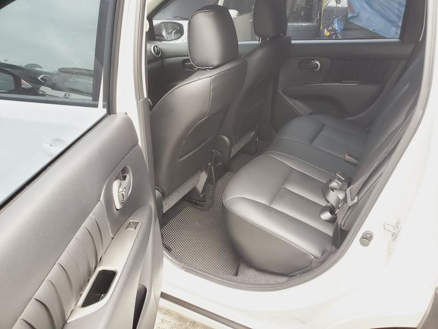 NISSAN日產 LIVINA  第9張相片