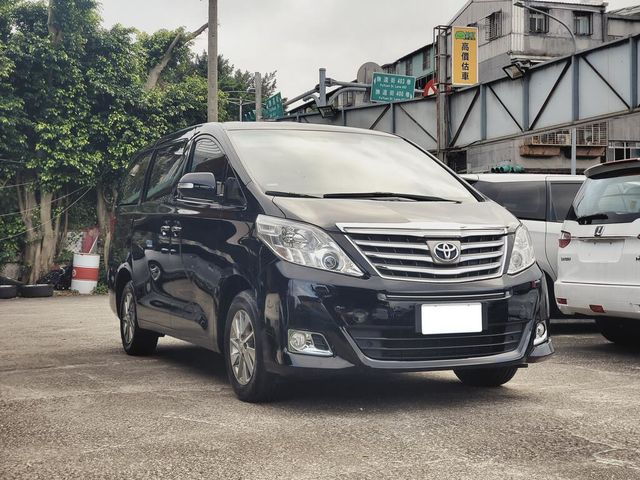 TOYOTA豐田 ALPHARD  第3張相片