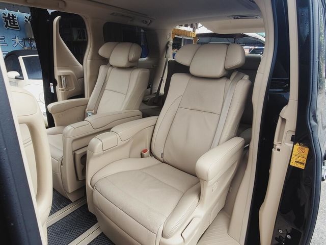 TOYOTA豐田 ALPHARD  第8張相片