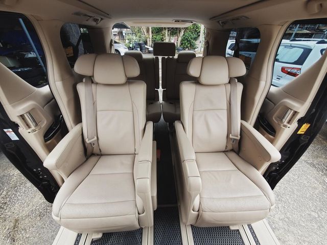 TOYOTA豐田 ALPHARD  第13張相片