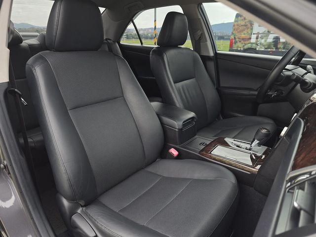 TOYOTA豐田 CAMRY HYBRID  第21張相片