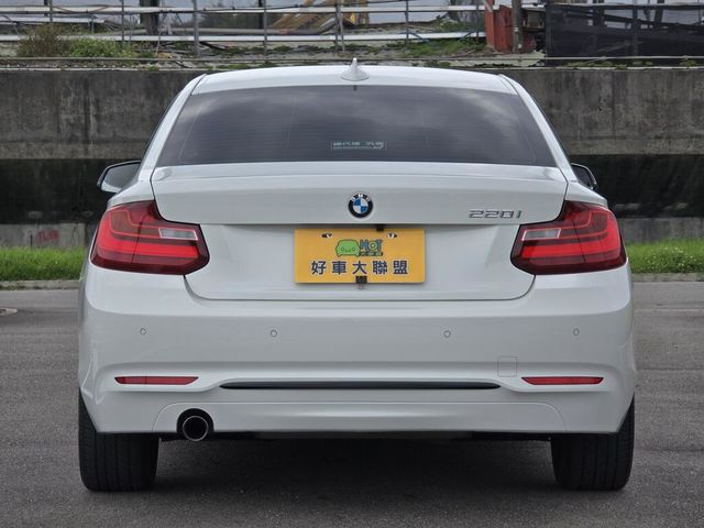BMW寶馬 220I  第6張相片