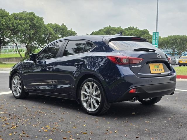 MAZDA馬自達 MAZDA 3  第6張相片