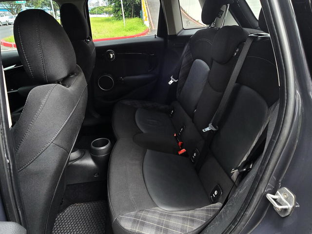 MINI迷你 MINI 5-DOOR  第11張相片
