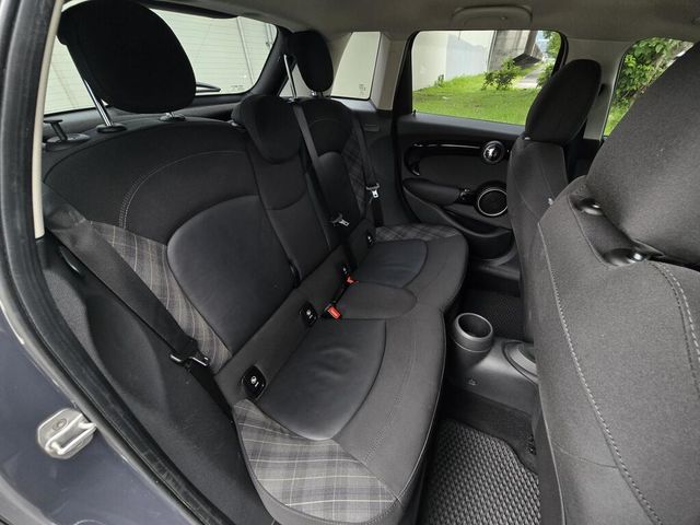 MINI迷你 MINI 5-DOOR  第13張相片