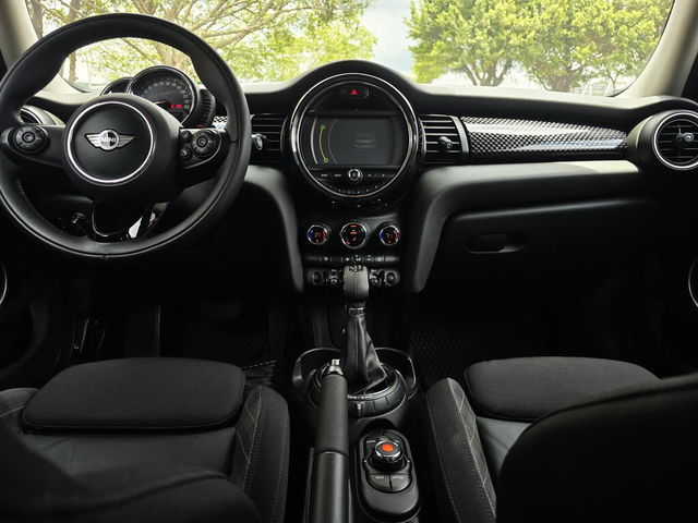 MINI迷你 MINI 5-DOOR  第19張相片