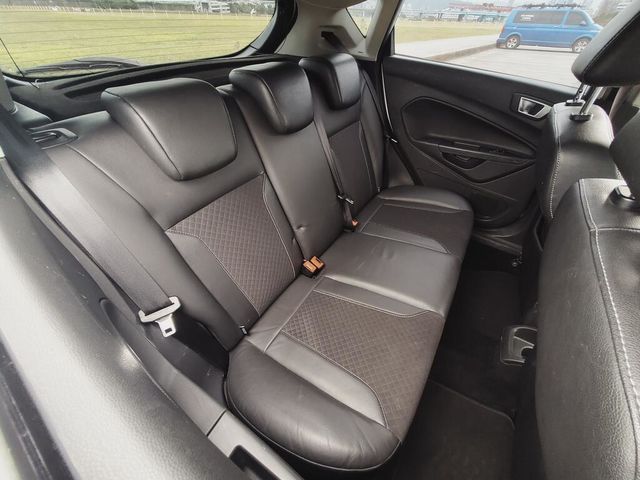 FORD福特 FIESTA  第9張相片