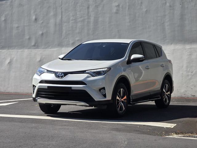 TOYOTA豐田 RAV4  第1張相片