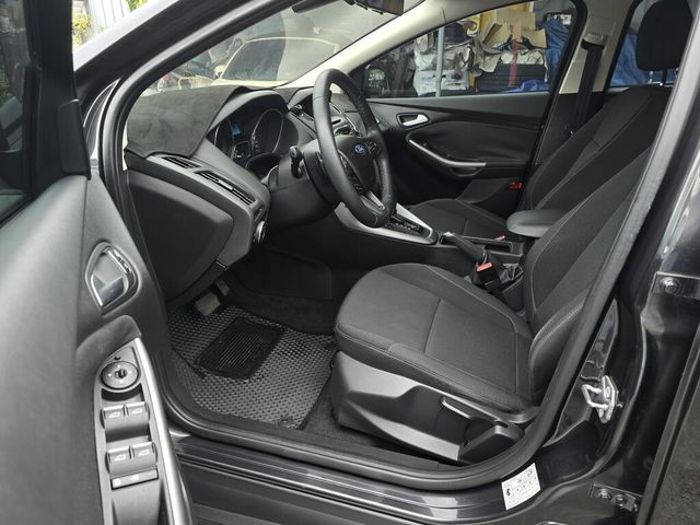 FORD福特 FOCUS  第7張相片