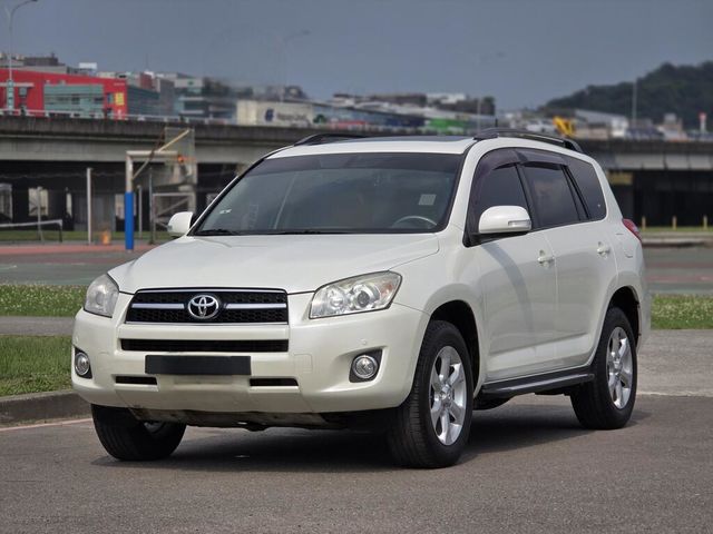 TOYOTA豐田 RAV4  第1張相片
