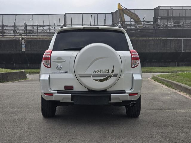 TOYOTA豐田 RAV4  第5張相片