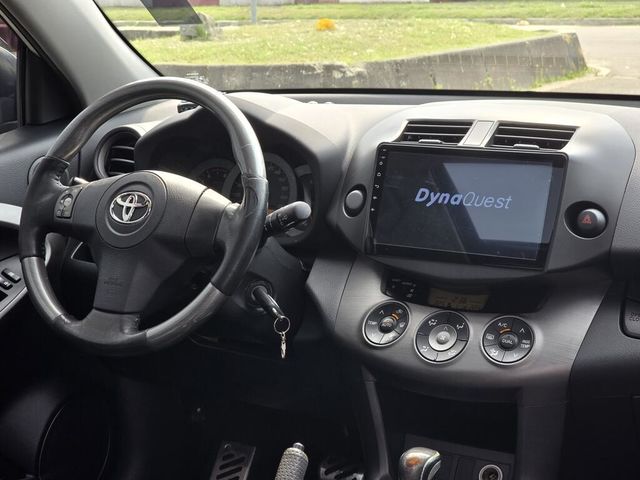 TOYOTA豐田 RAV4  第13張相片