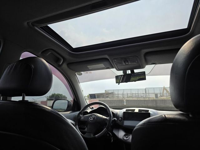 TOYOTA豐田 RAV4  第16張相片