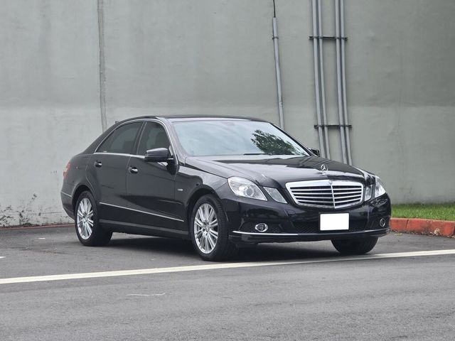 M-BENZ賓士 E200  第3張相片