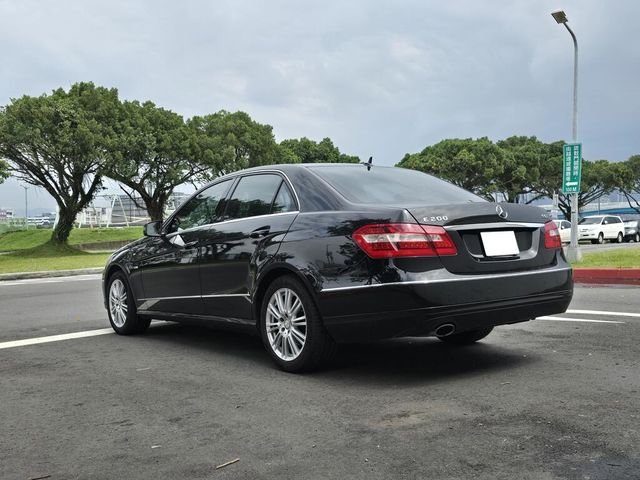 M-BENZ賓士 E200  第4張相片