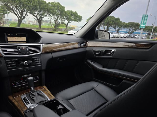 M-BENZ賓士 E200  第17張相片