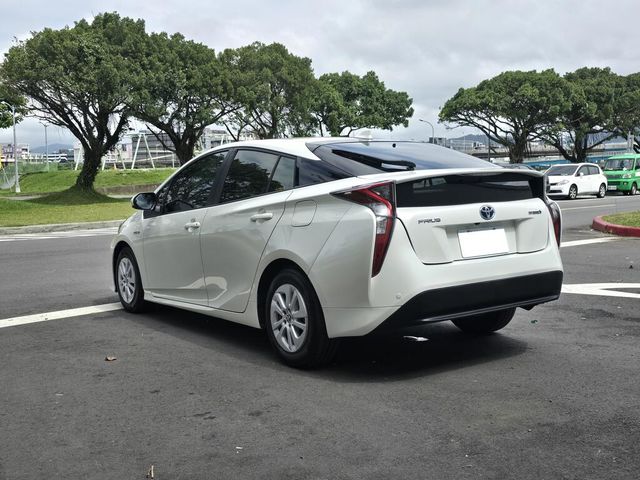 TOYOTA豐田 PRIUS  第6張相片
