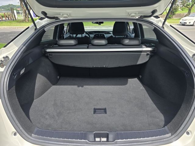 TOYOTA豐田 PRIUS  第9張相片