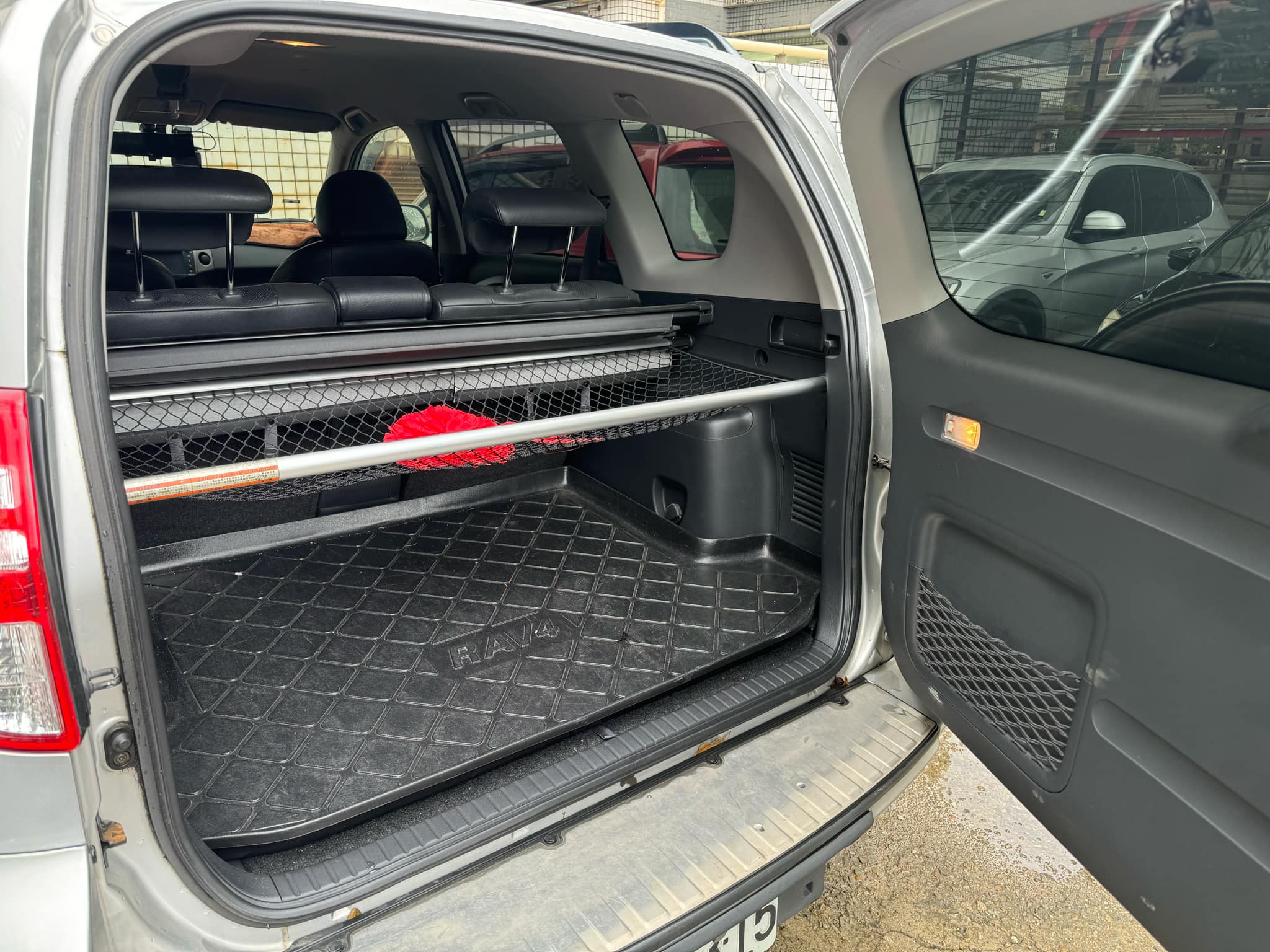 2012 RAV4 2.4  第6張相片