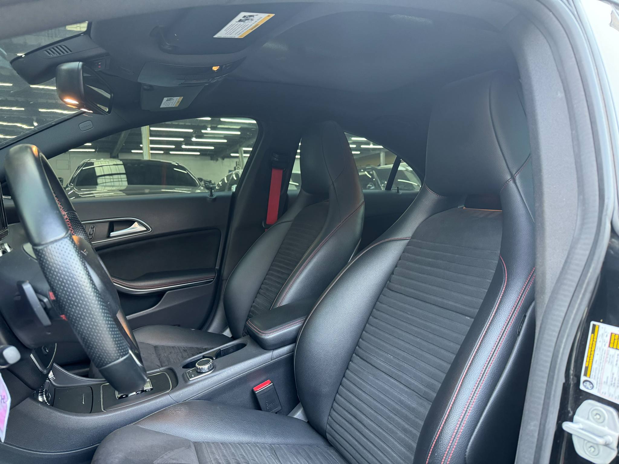 2014 CLA45 AMG  第7張相片