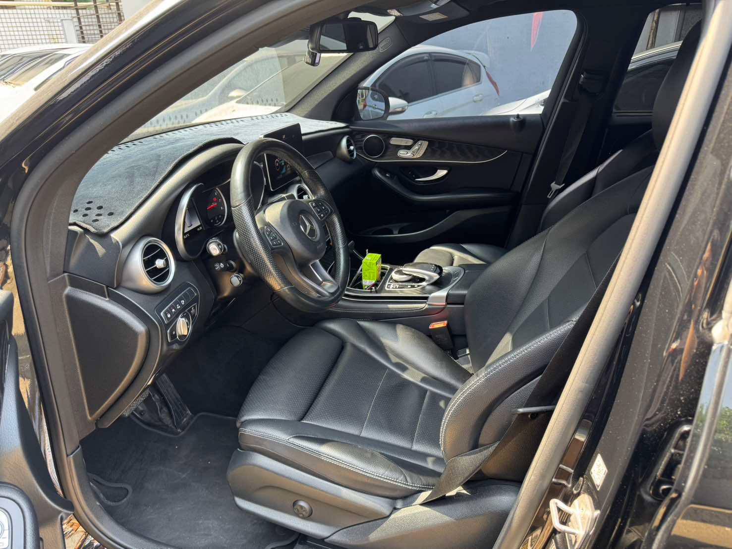2017 GLC300 AMG 23P  第6張相片