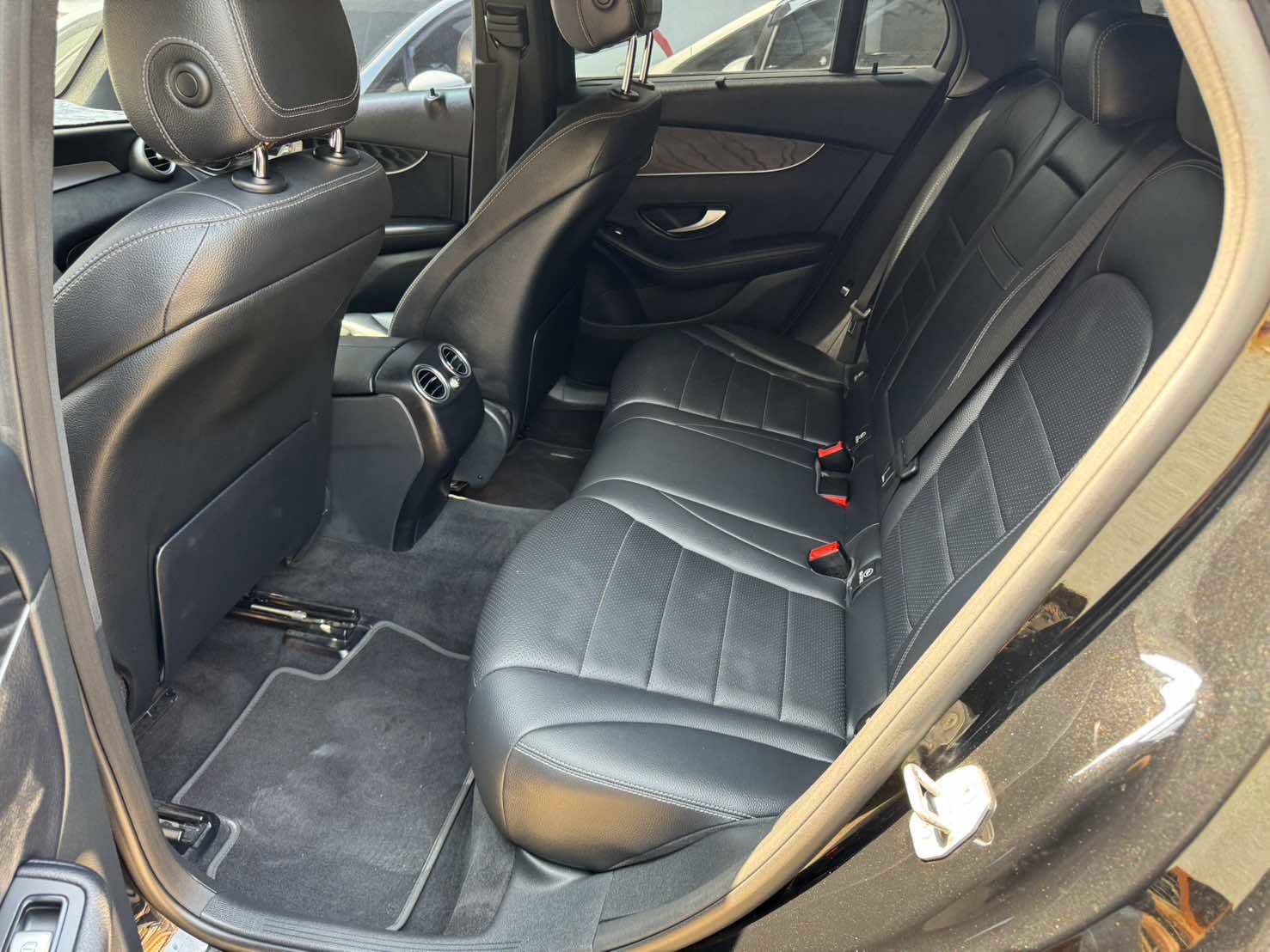 2017 GLC300 AMG 23P  第8張相片