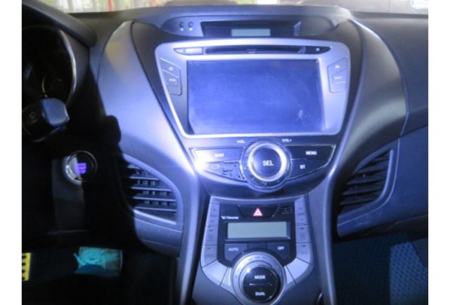 Hyundai ELANTRA  第3張相片