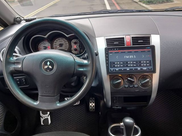 io版~女用一手車~省油好開~優質代步車!!!  第5張相片