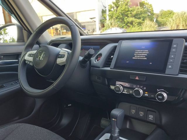 原廠試乘車~里程260公里~配件約9萬~超值!!!  第4張相片