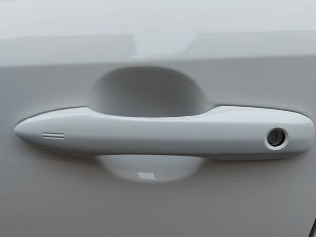 原廠保固中~里程7千~實車在店!!!  第16張相片