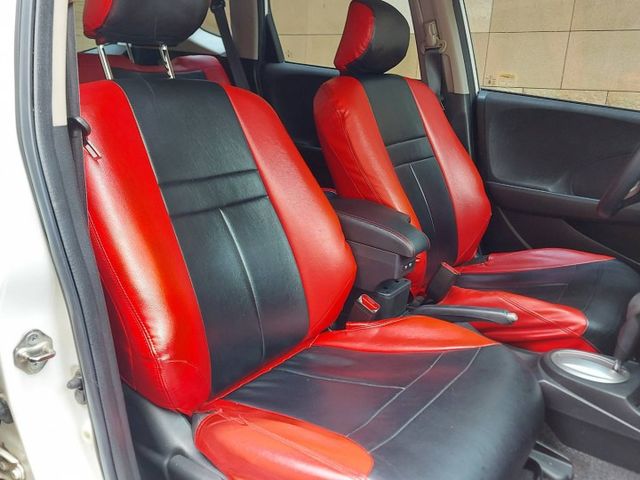 優質代步車~里程10萬跑少~免頭款 輕鬆月付!!!  第8張相片