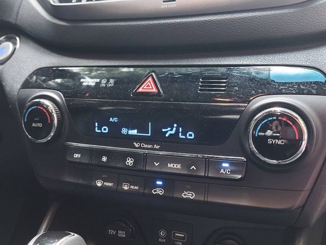 時尚型~女用一手車~里程少跑都在原廠保養!!!  第17張相片