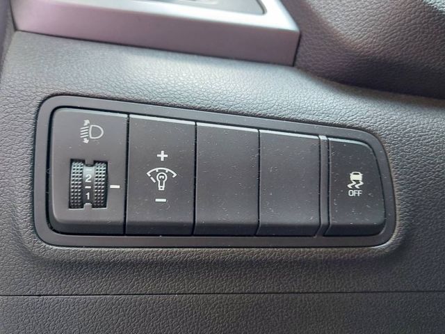 時尚型~女用一手車~里程少跑都在原廠保養!!!  第19張相片