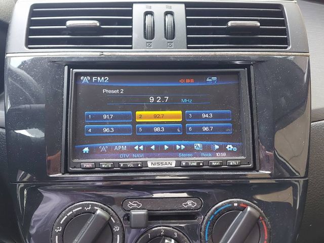 優質代步車~原鈑件  大空間~可全貸!!!  第12張相片