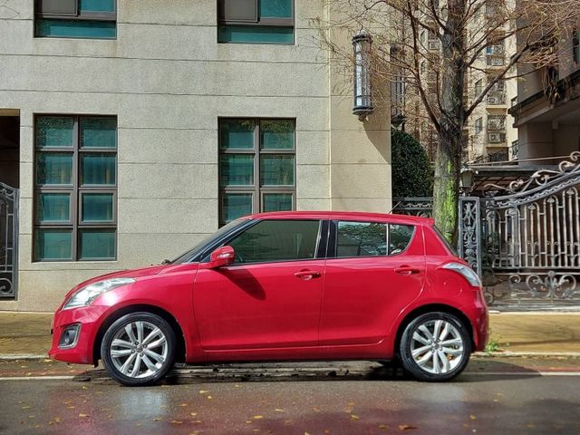 2015年式1.2 GLX版本~里程8萬5少跑~i-key 摸門 定速~好開省油!!!  第3張相片