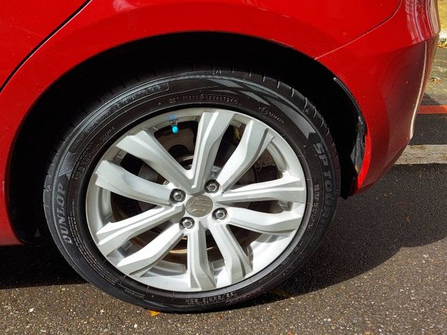 2015年式1.2 GLX版本~里程8萬5少跑~i-key 摸門 定速~好開省油!!!  第12張相片