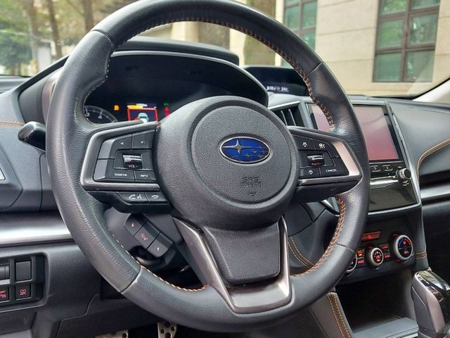 i-S ES版本~里程7萬少跑~原鈑件 天窗 盲點 電動椅...~實車在店  第6張相片