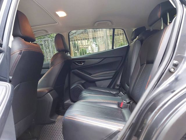 i-S ES版本~里程7萬少跑~原鈑件 天窗 盲點 電動椅...~實車在店  第11張相片