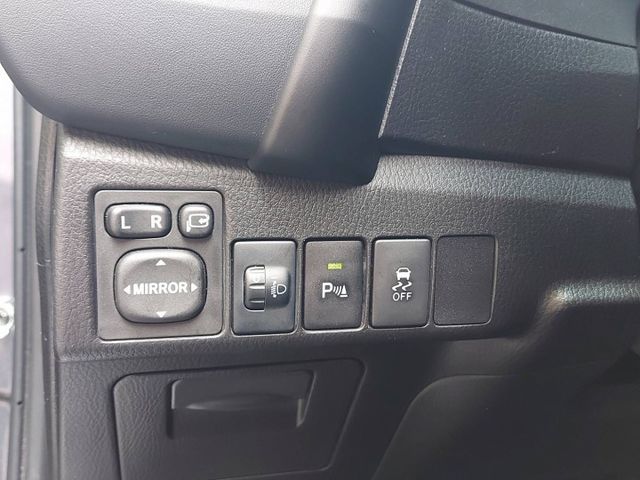 摸門 i-key  定速 影音導航  ~里程8萬4少跑 實車在店!!!  第13張相片