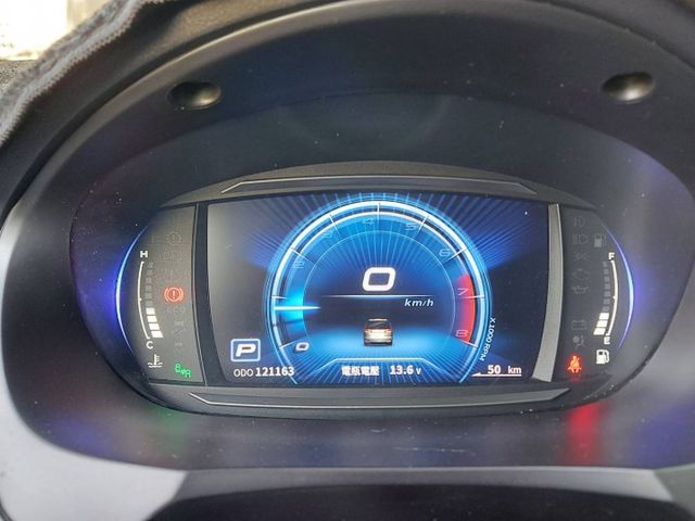 旗艦+型 ~定速 感應頭燈 盲點 環景 車道變換指示~原鈑件 都在原廠保養!!!!  第10張相片